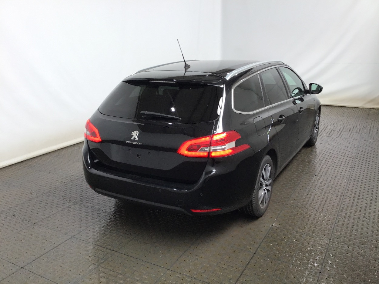 Peugeot 308 1.2 130 cv