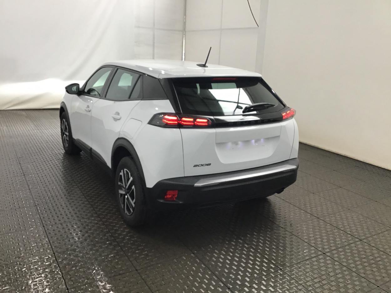 Peugeot 2008 1.2 PureTech 100