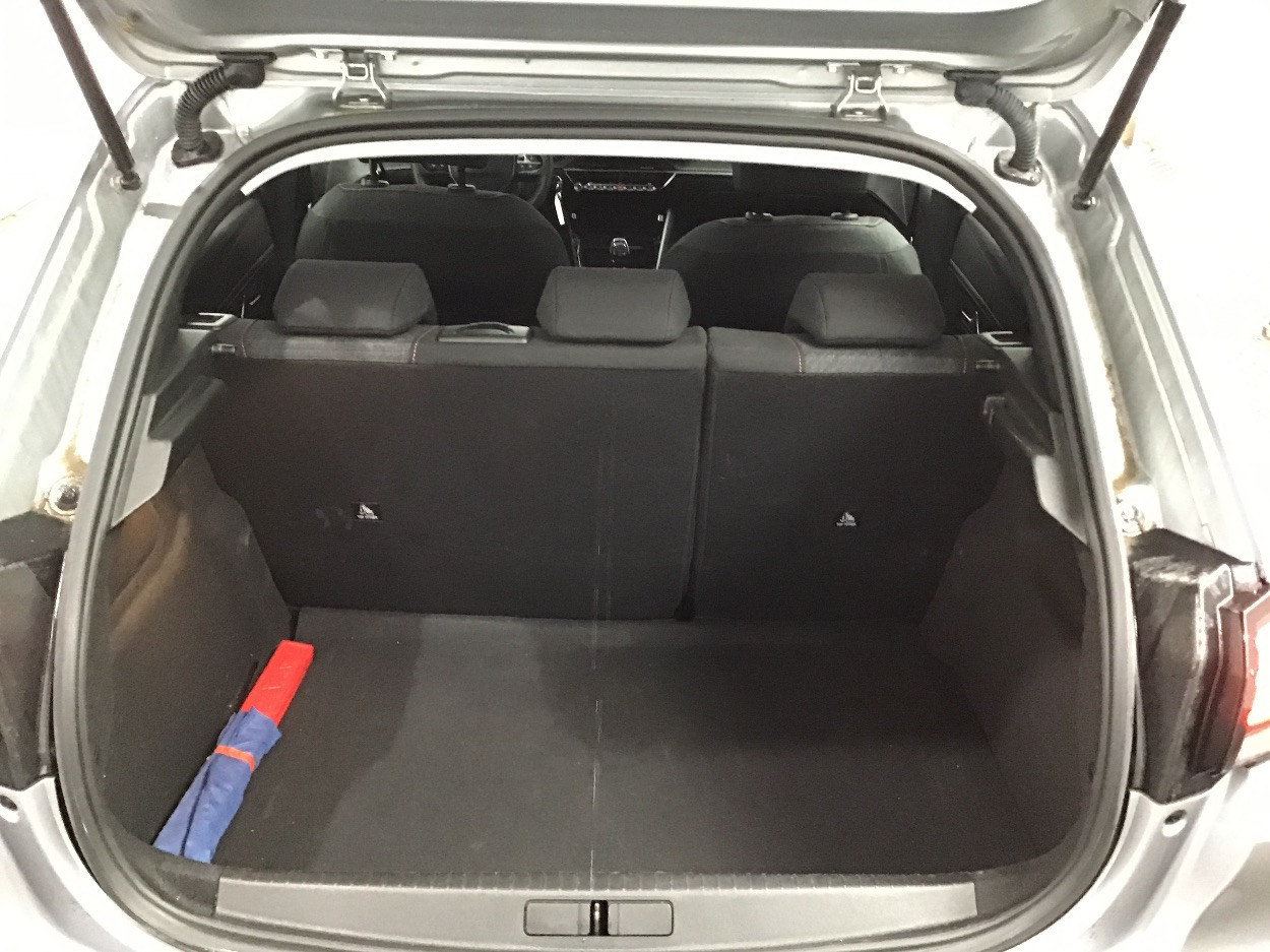 Peugeot 208 1.2 PureTech 100
