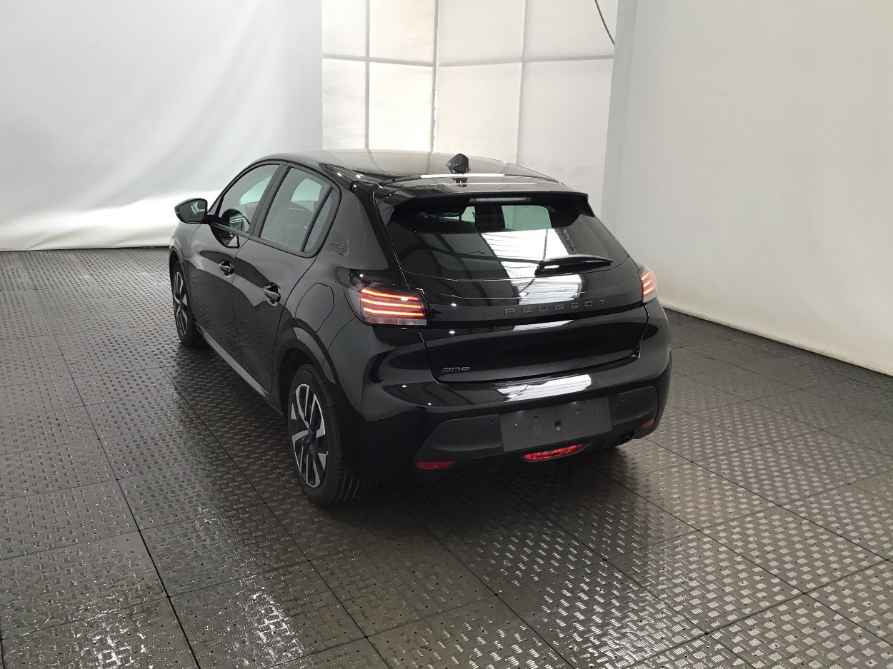 Peugeot 208 1.2 100/110 MHEV