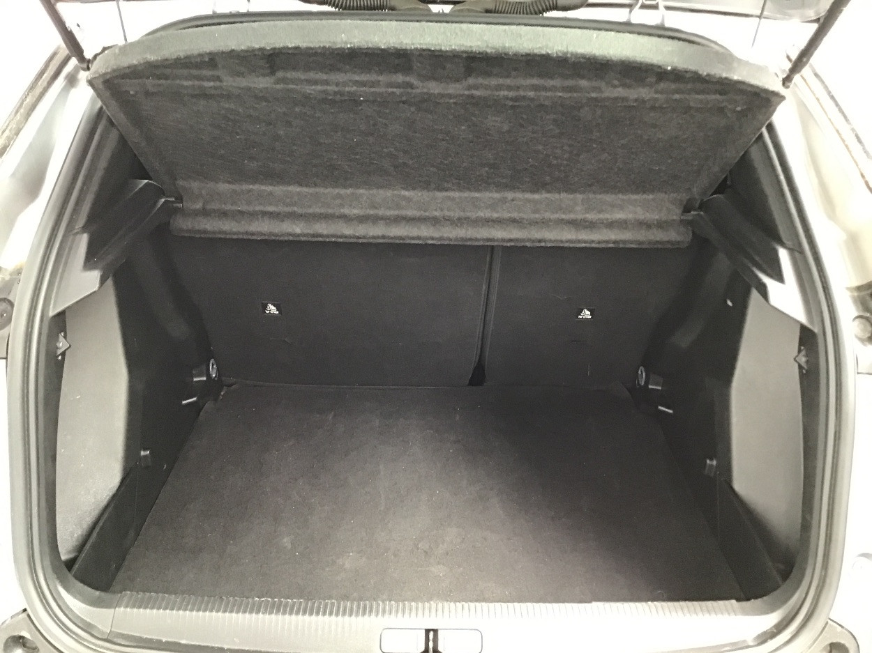 Peugeot 2008 1.2 PureTech 100