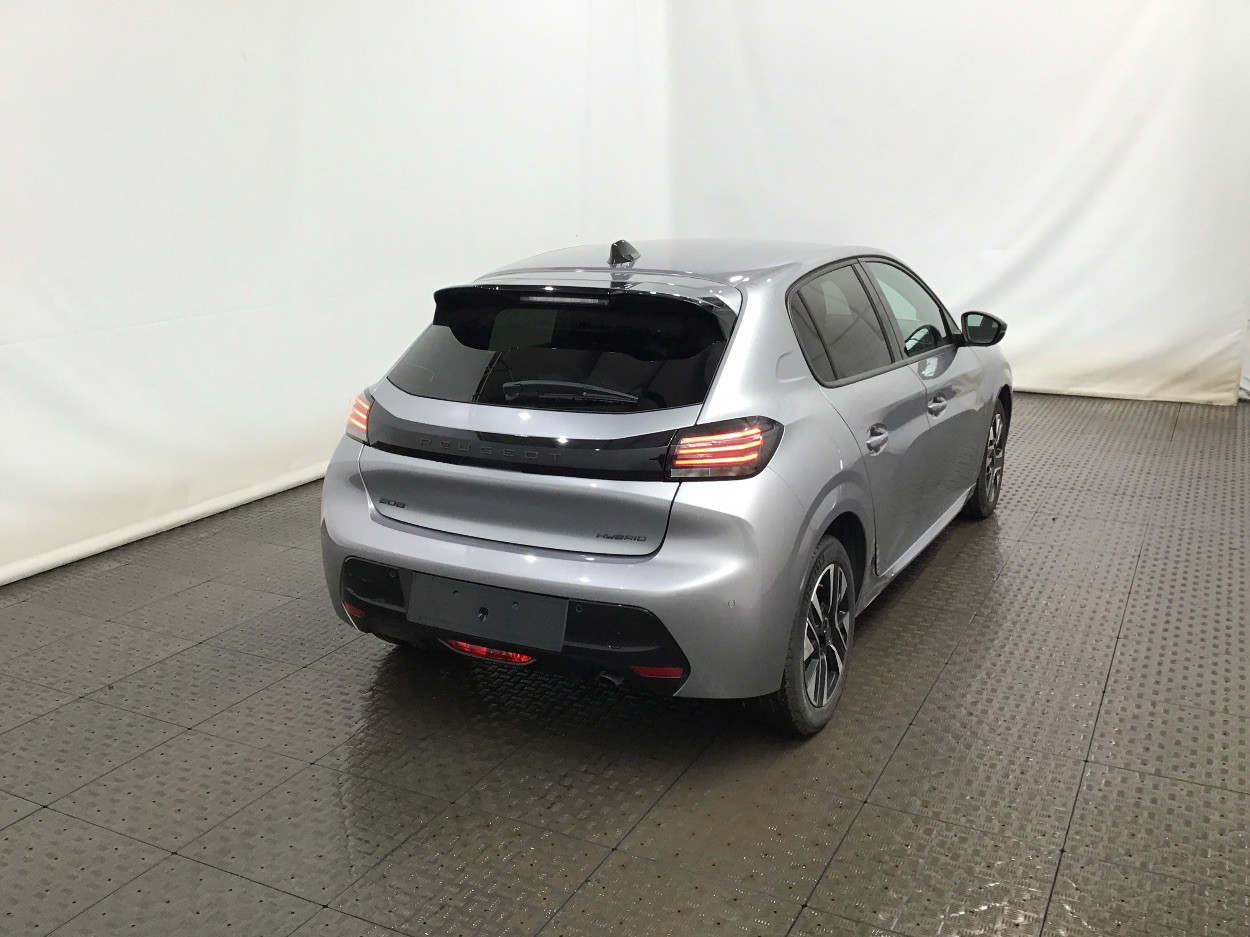 Peugeot 208 1.2 100/110 MHEV