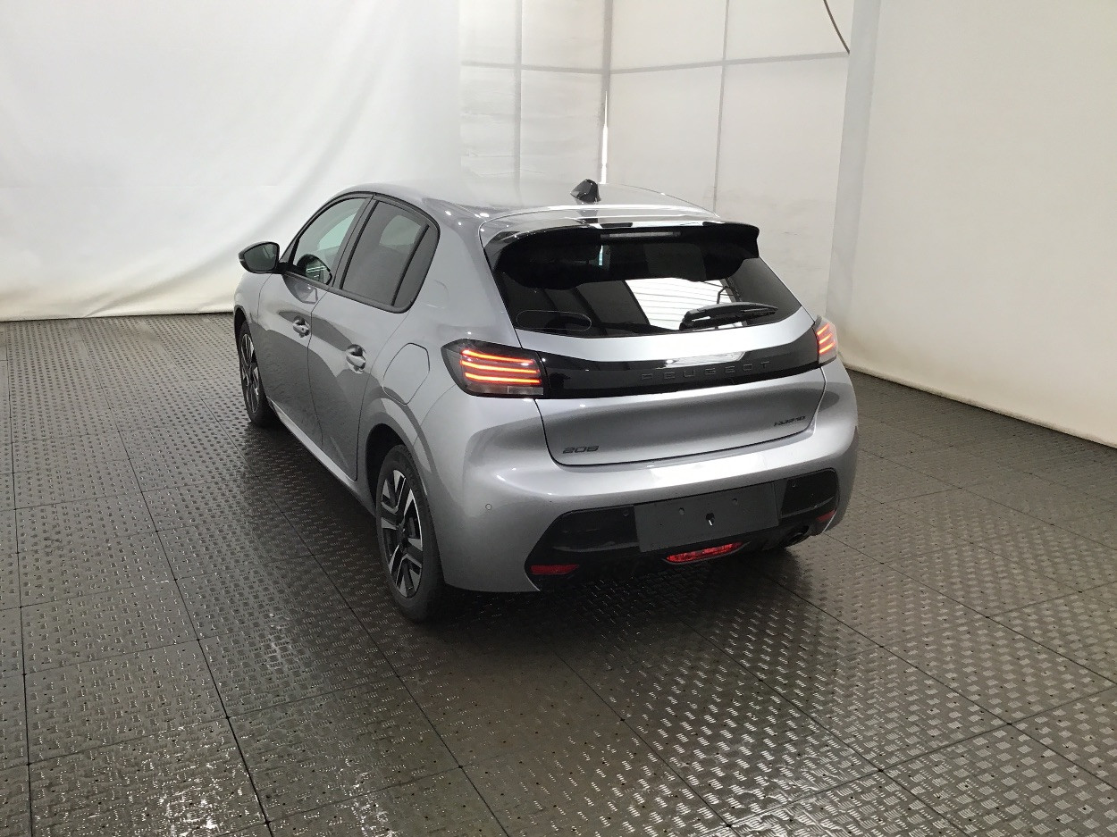 Peugeot 208 1.2 100/110 MHEV
