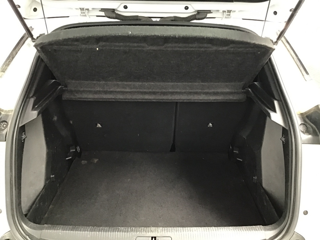 Peugeot 2008 1.2 PureTech 100