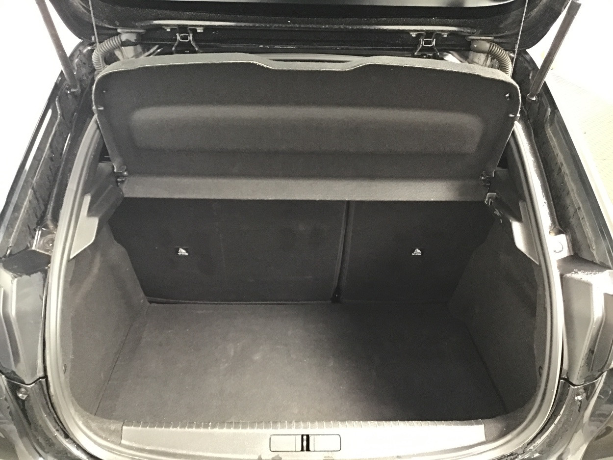 Peugeot 208 1.2 PureTech 100