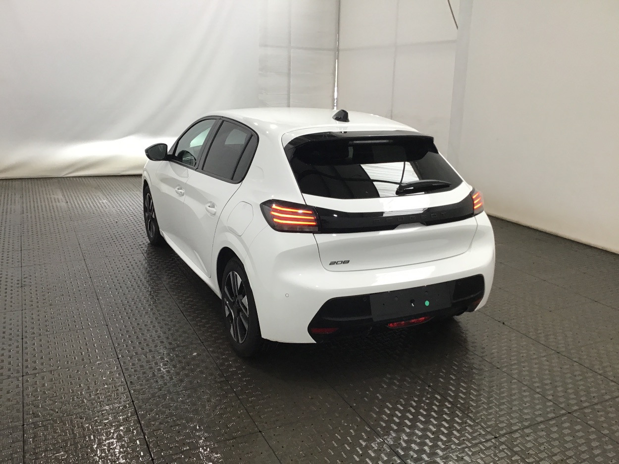 Peugeot 208 1.2 PureTech 100