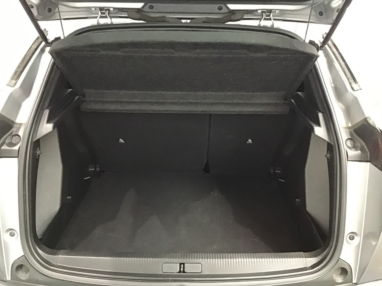 Peugeot 2008 1.2 PureTech 100