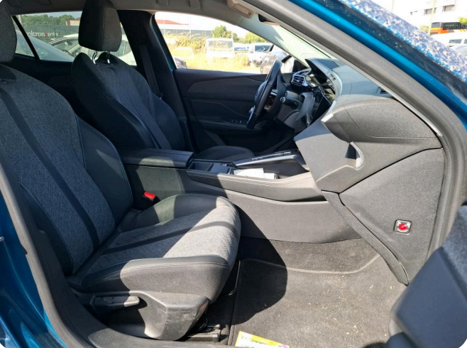 Peugeot 408 1.6 hybrid PHEV
