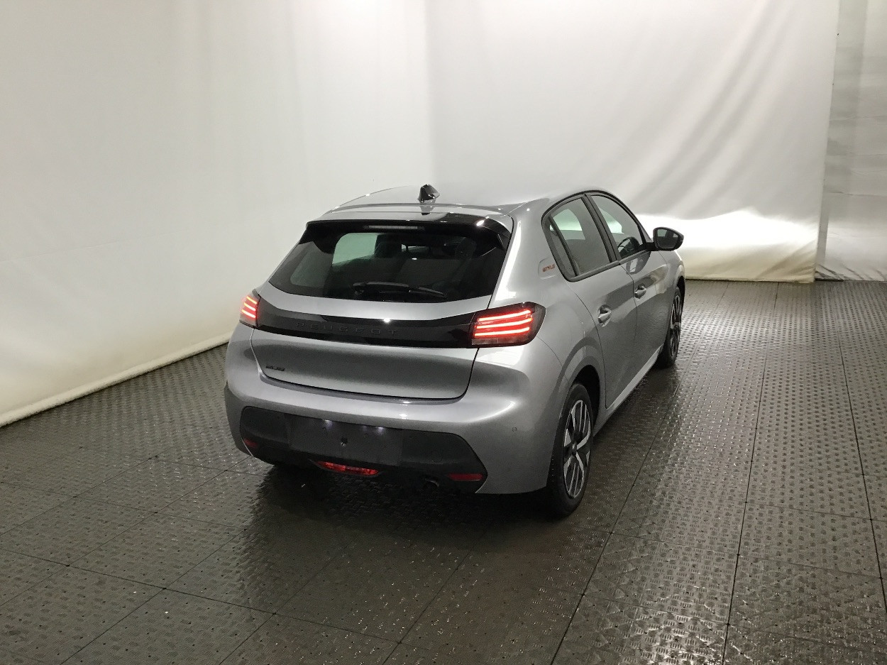 Peugeot 208 1.2 PureTech 100