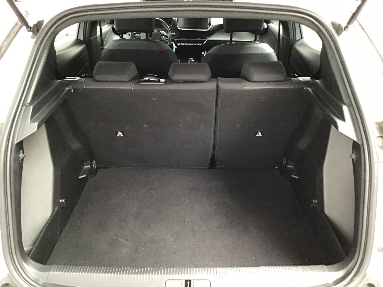 Peugeot 2008 1.2 PureTech 100