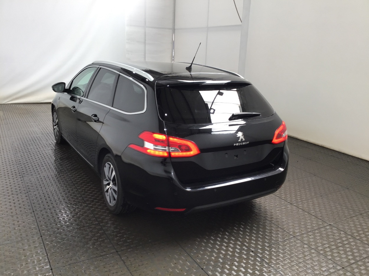 Peugeot 308 1.2 130 cv