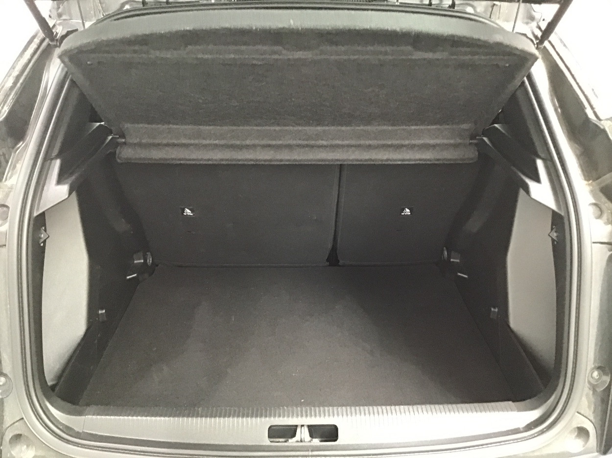 Peugeot 2008 1.2 PureTech 100