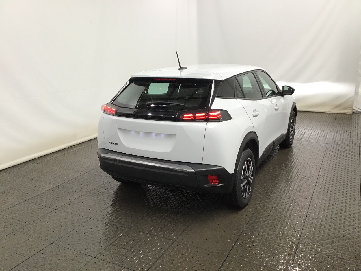 Peugeot 2008 1.2 PureTech 100