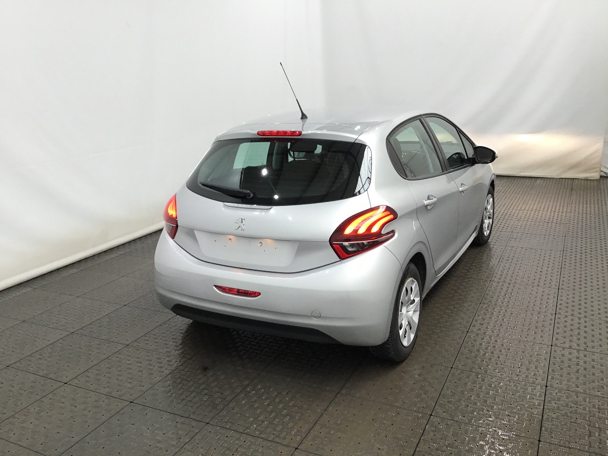 Peugeot 208 1.2