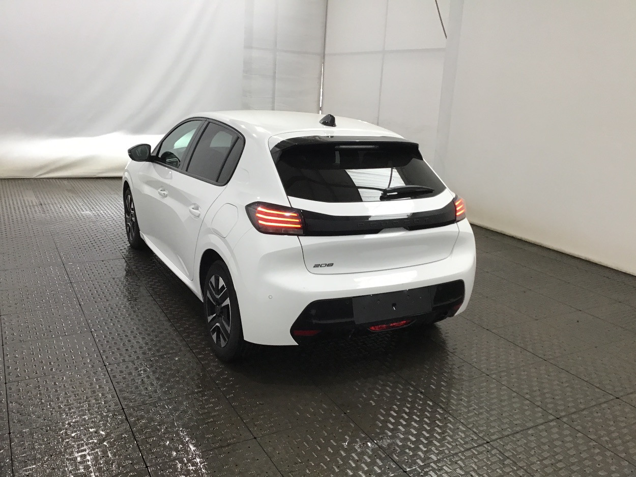 Peugeot 208 1.2 PureTech 100