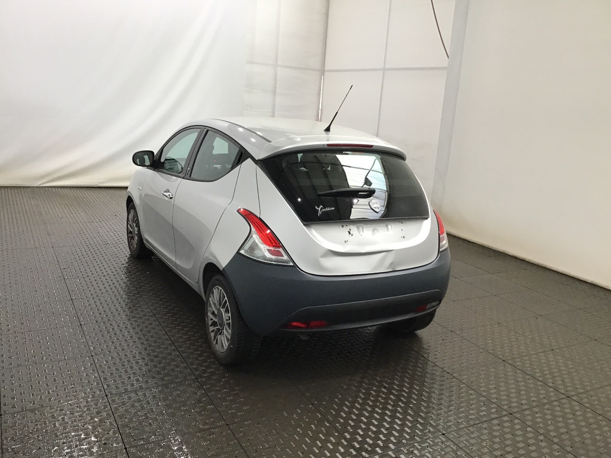 Lancia Ypsilon 0.9 ess