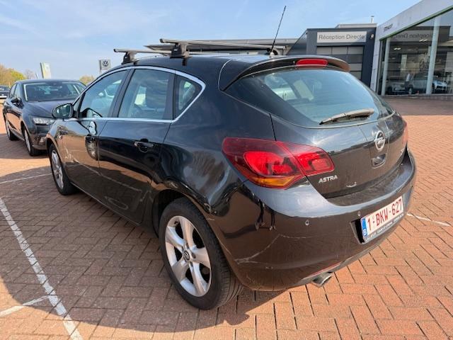 Opel Astra 2.0 cdti