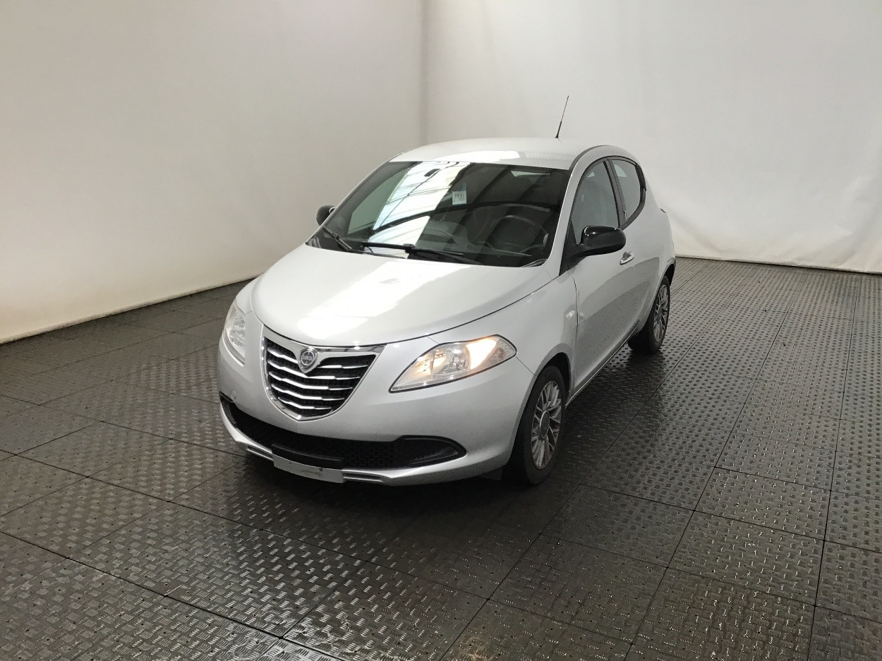 Lancia Ypsilon 0.9 ess