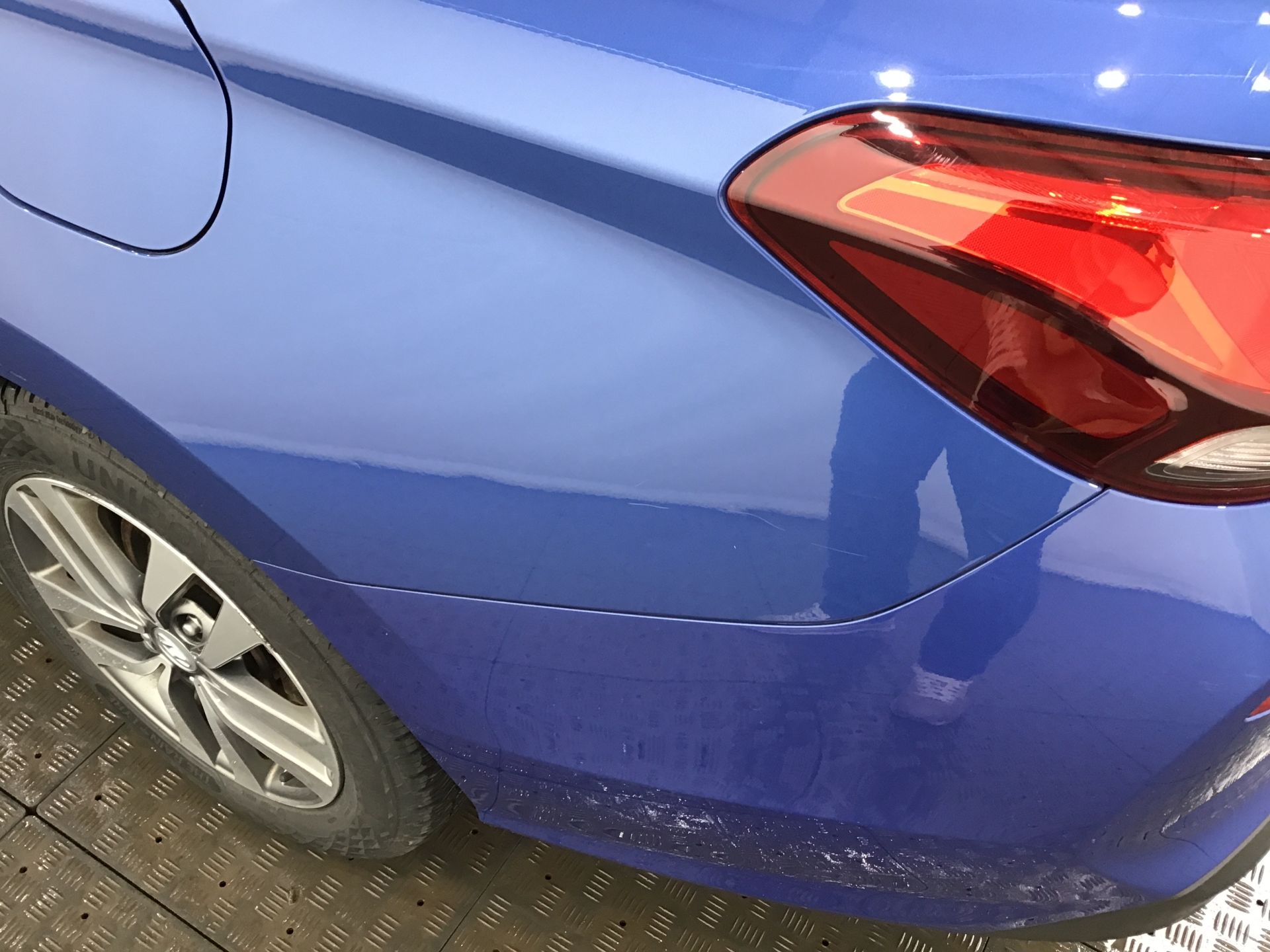 Aile arrière gauche