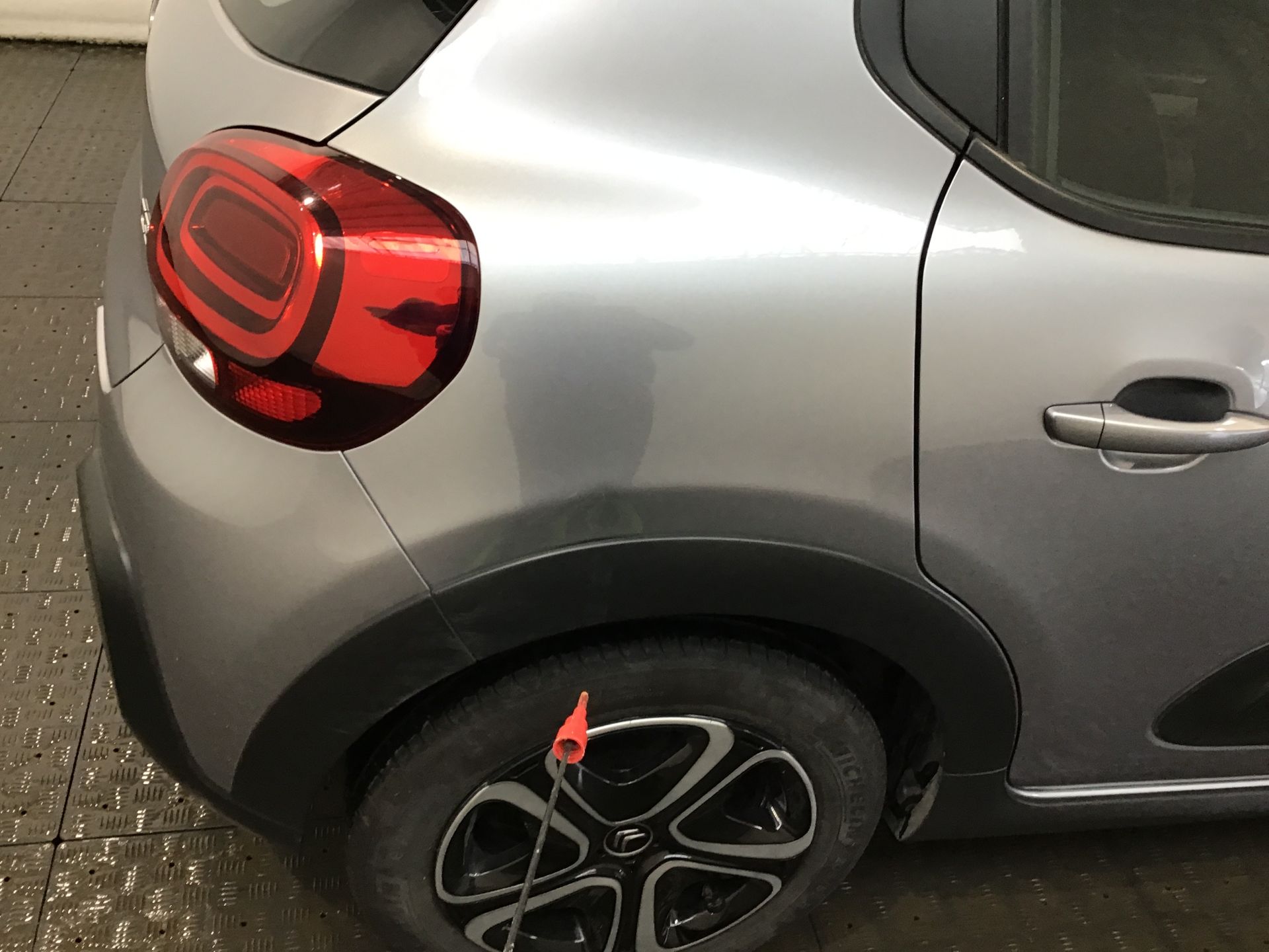 Aile arrière droite