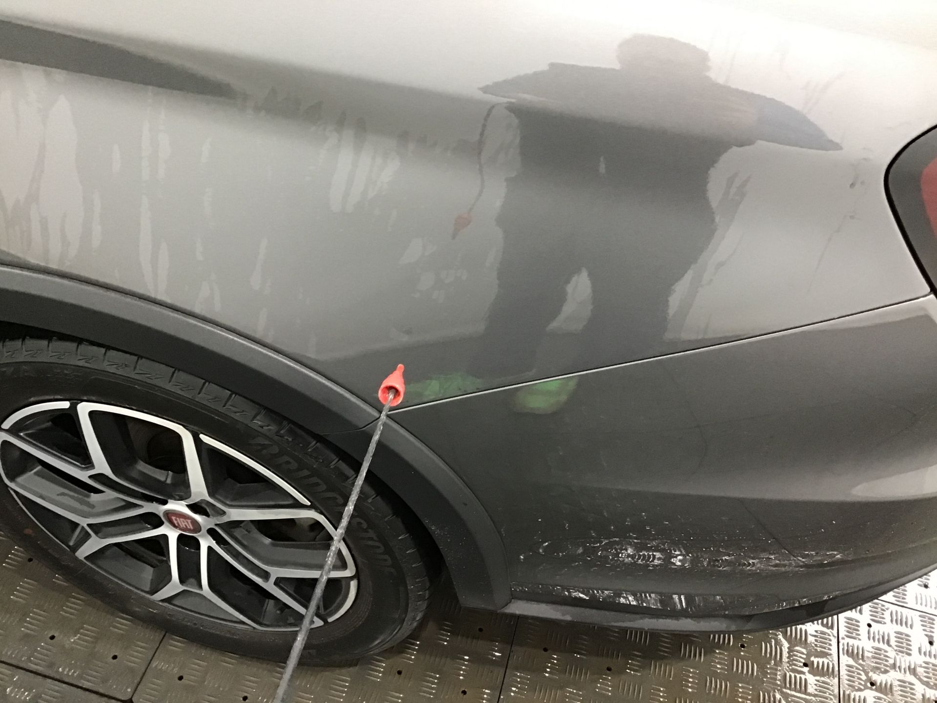 Aile arrière gauche