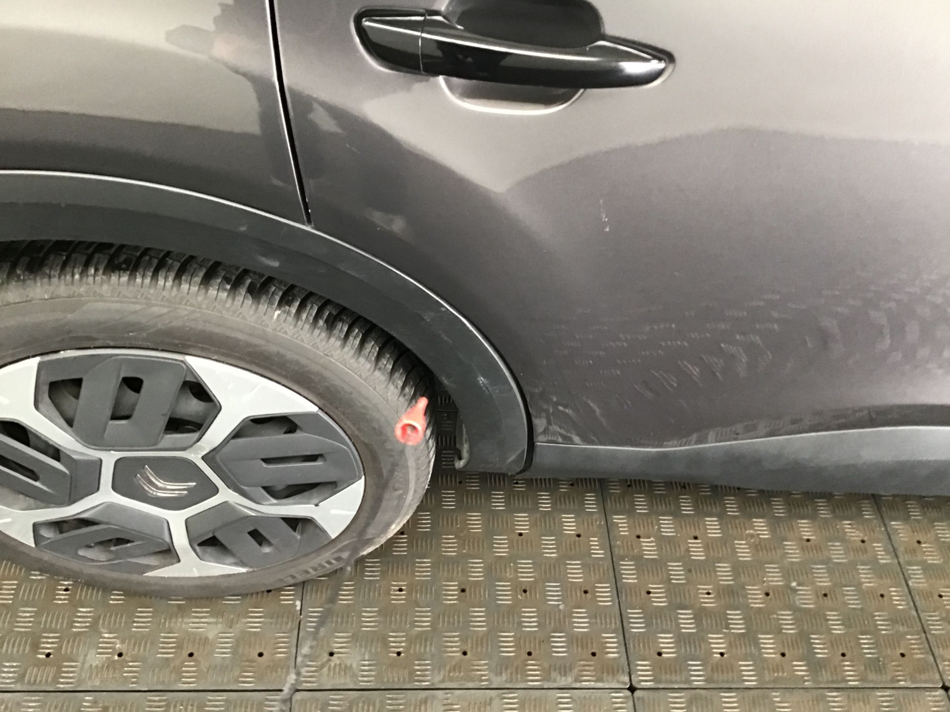 Aile arrière droite