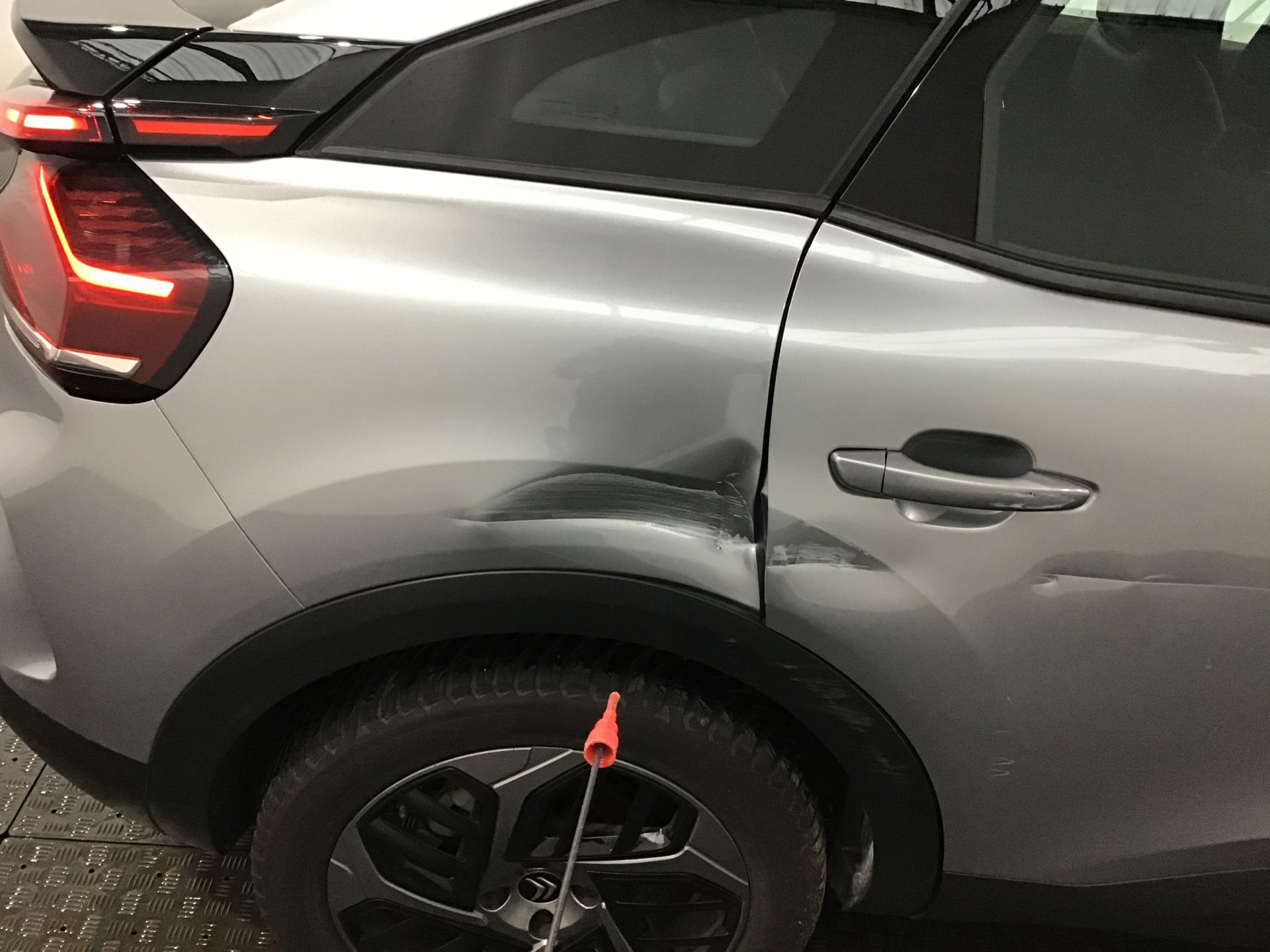 Aile arrière droite