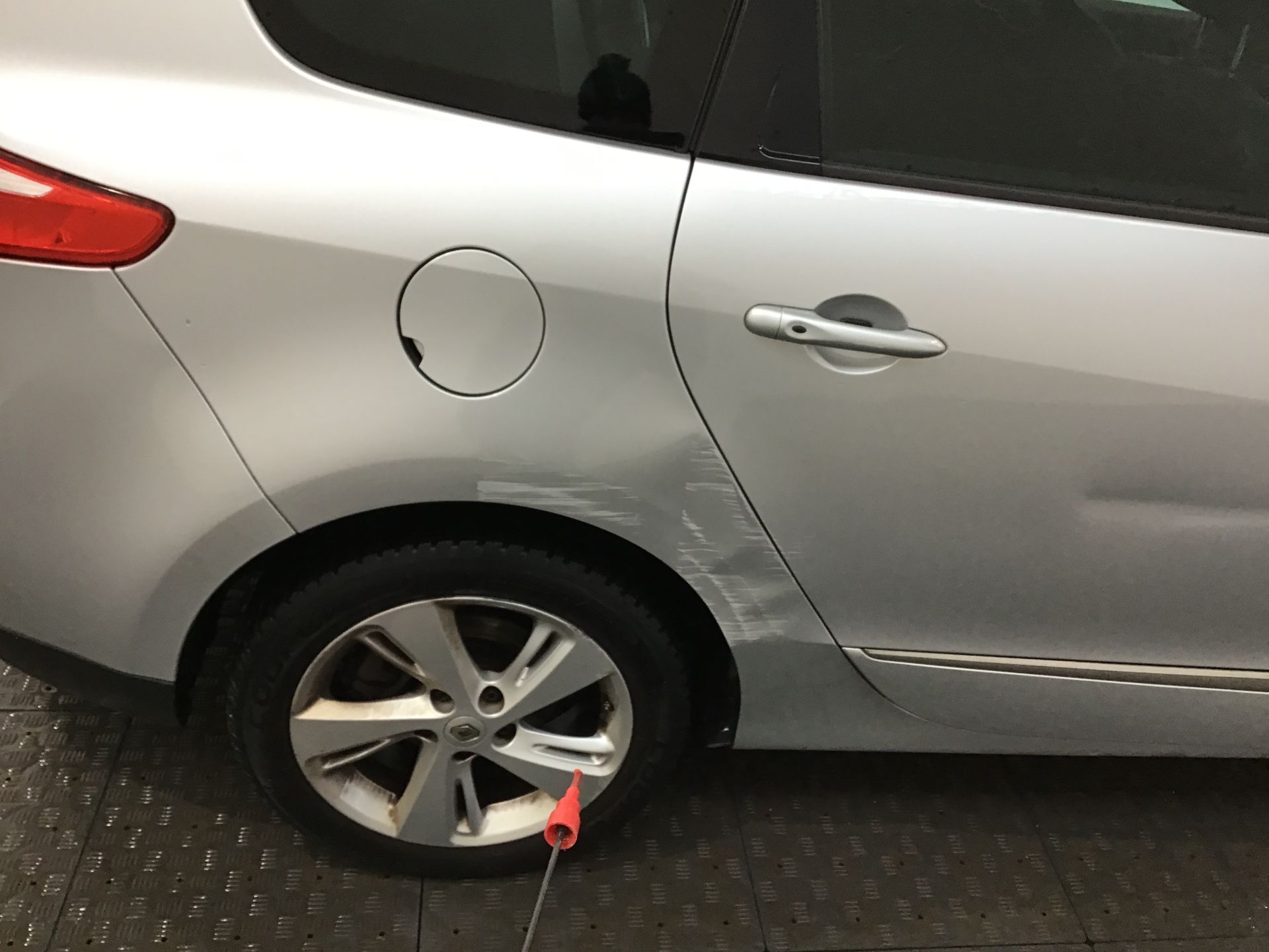 Aile arrière droite