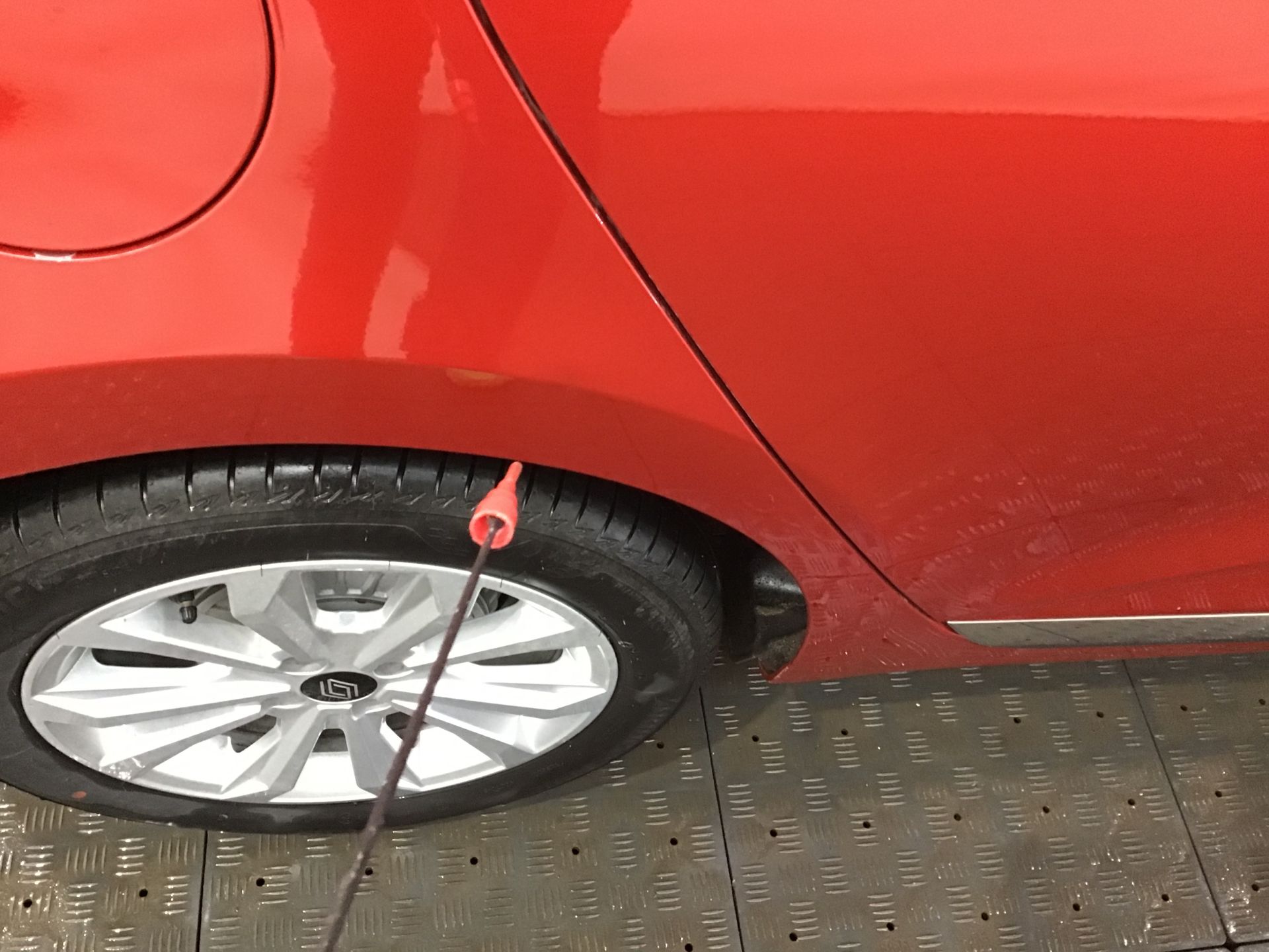 Aile arrière droite