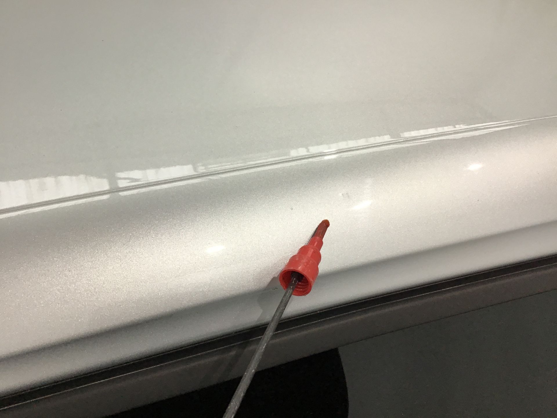 Montant de toit gauche