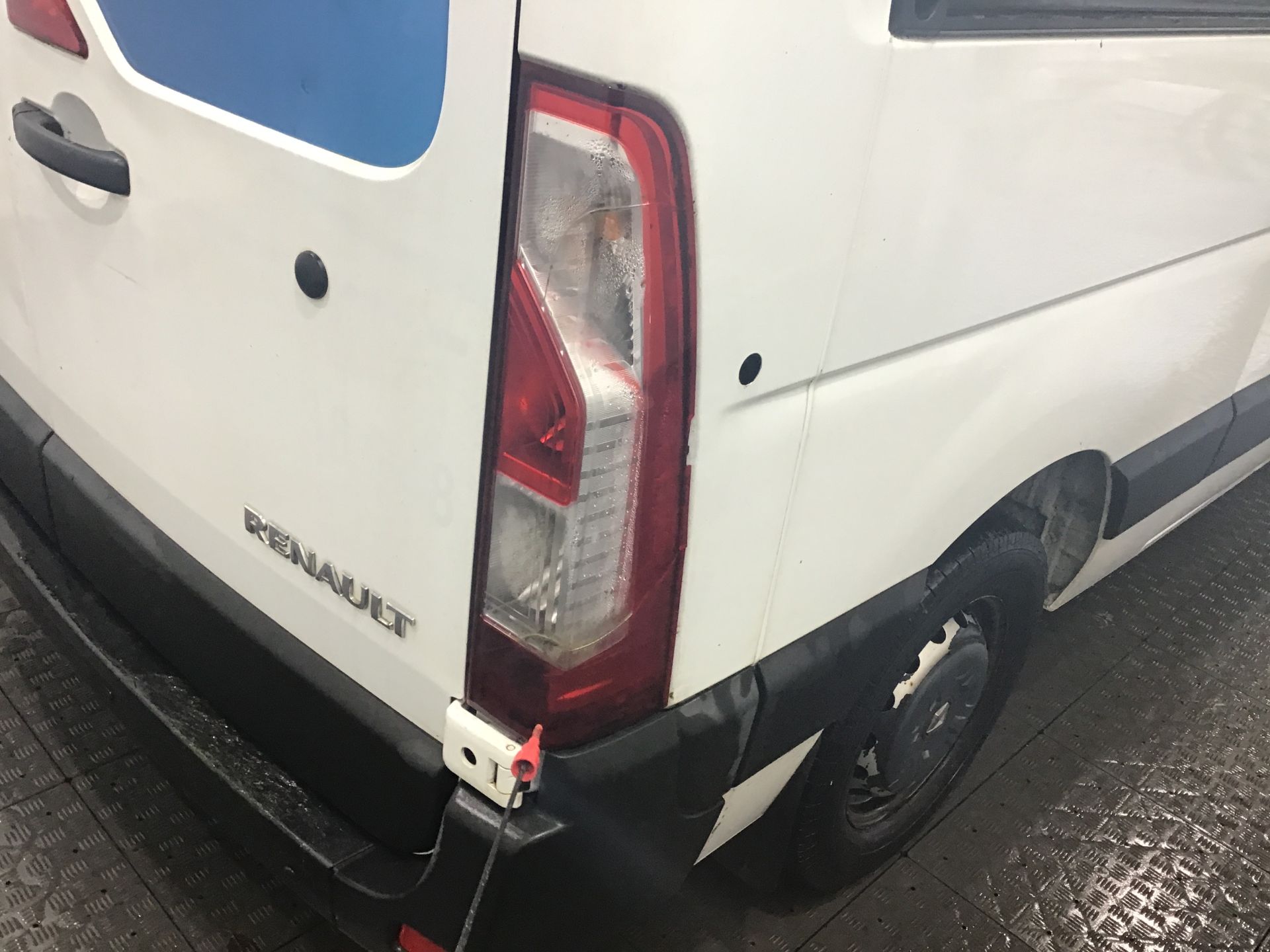 Phare arrière droit