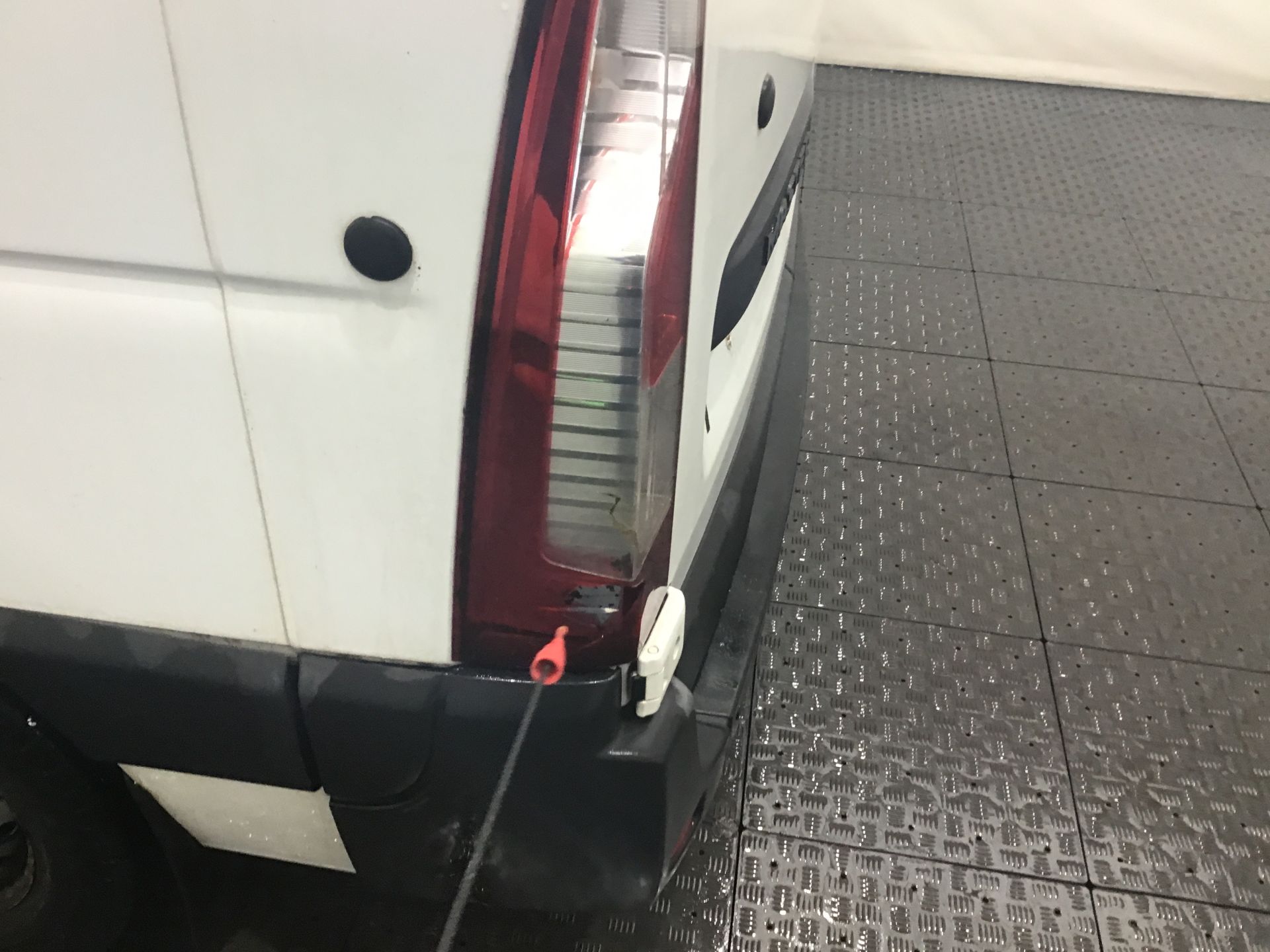 Phare arrière gauche