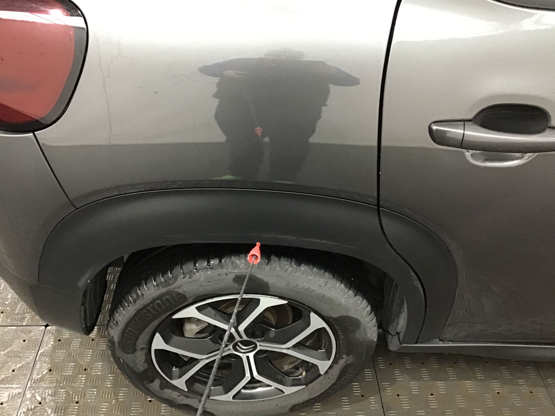 Aile arrière droite