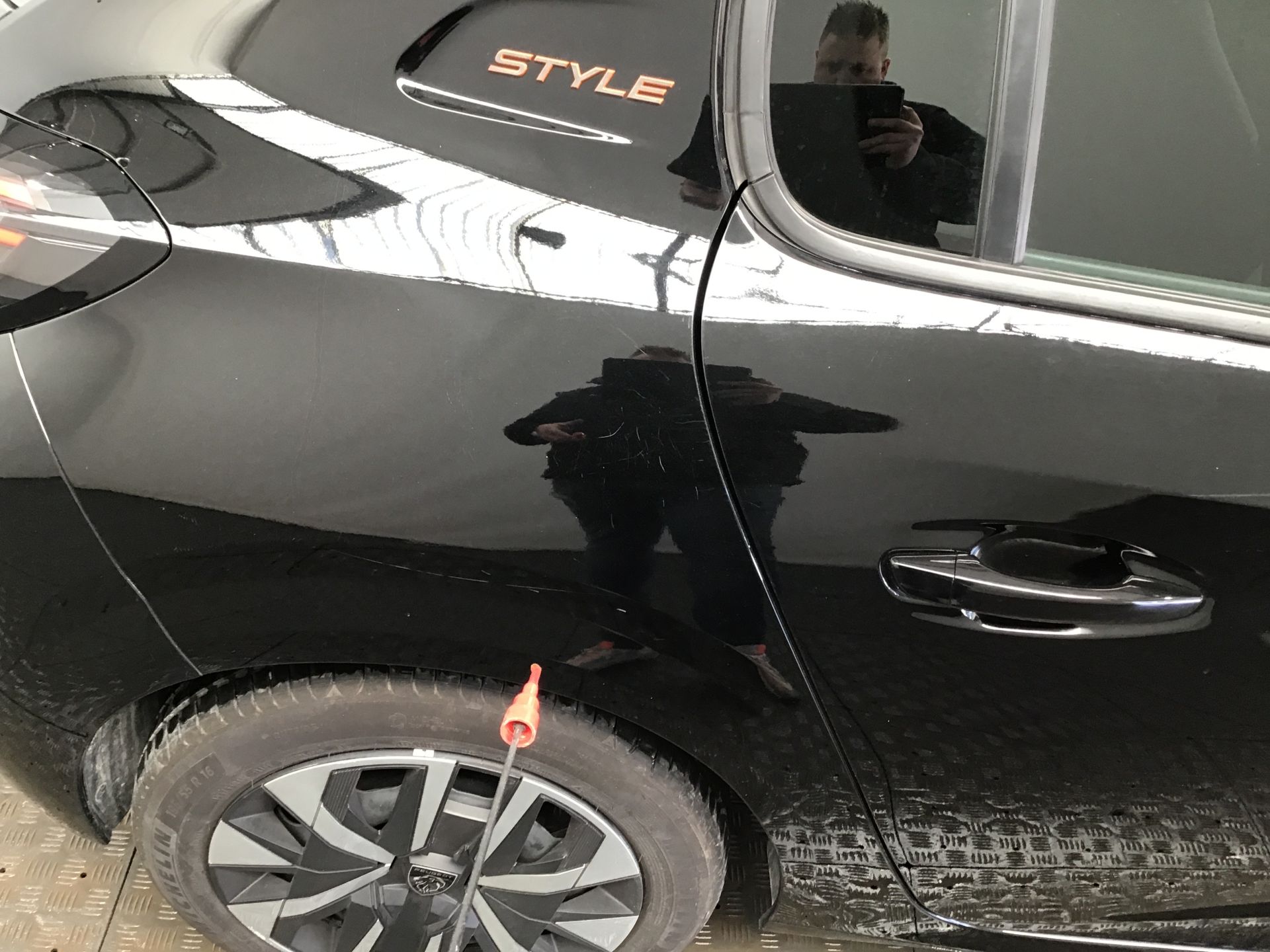 Aile arrière droite