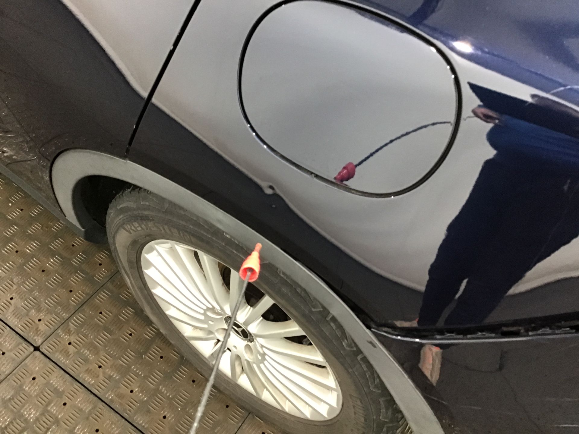 Aile arrière gauche