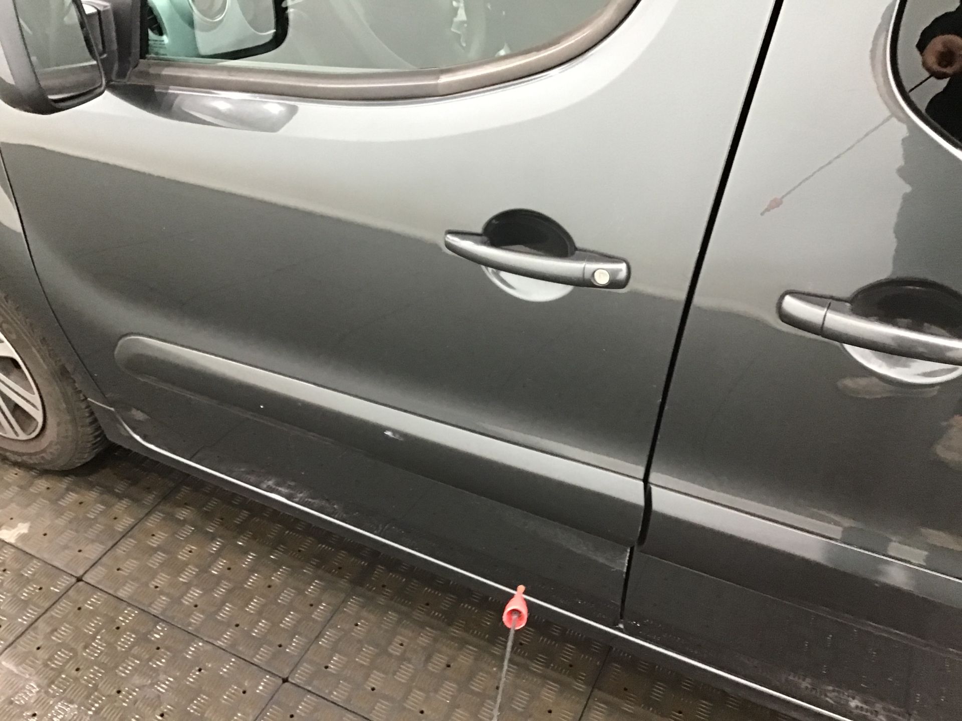 Porte avant gauche