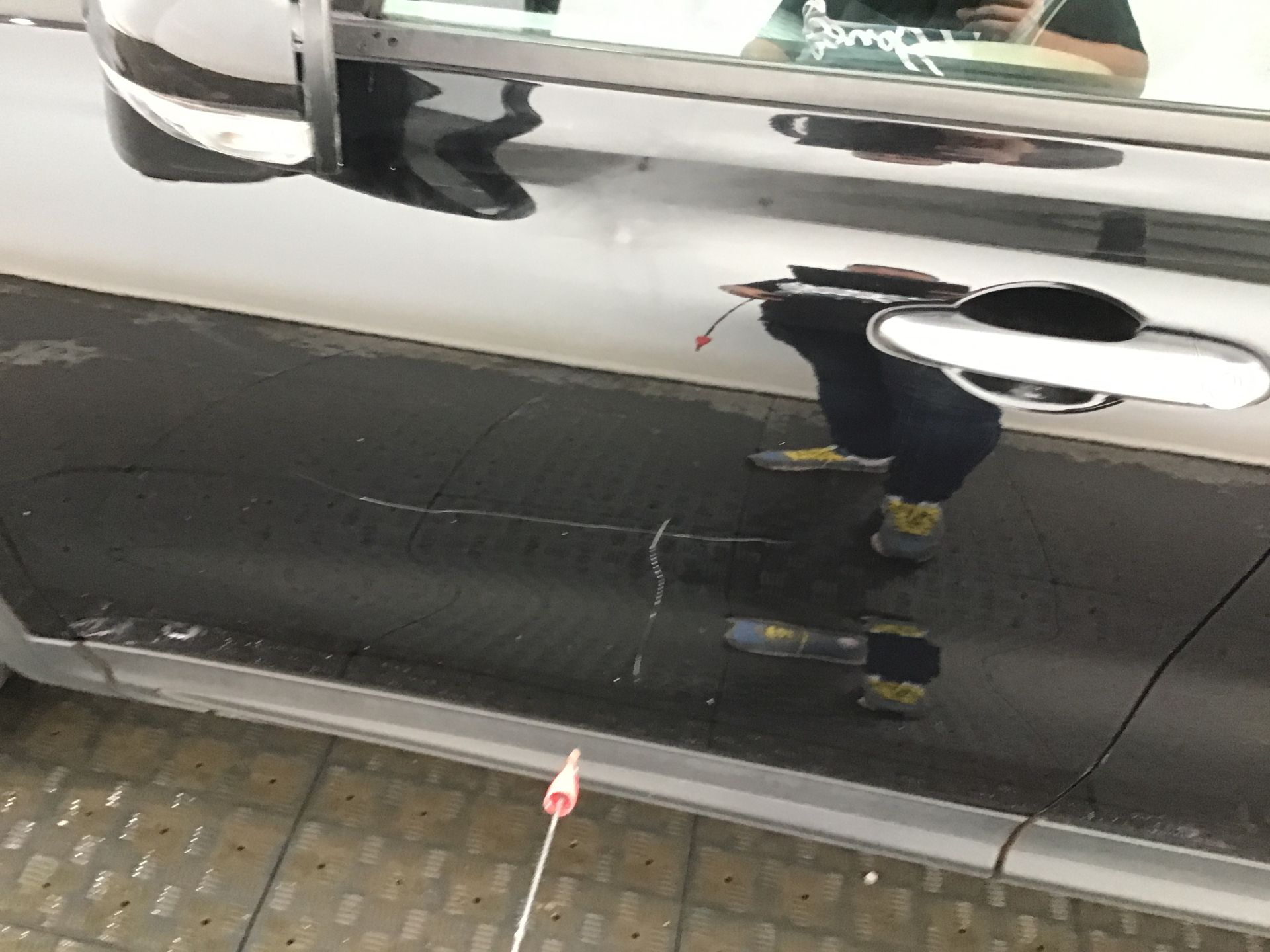 Porte avant gauche