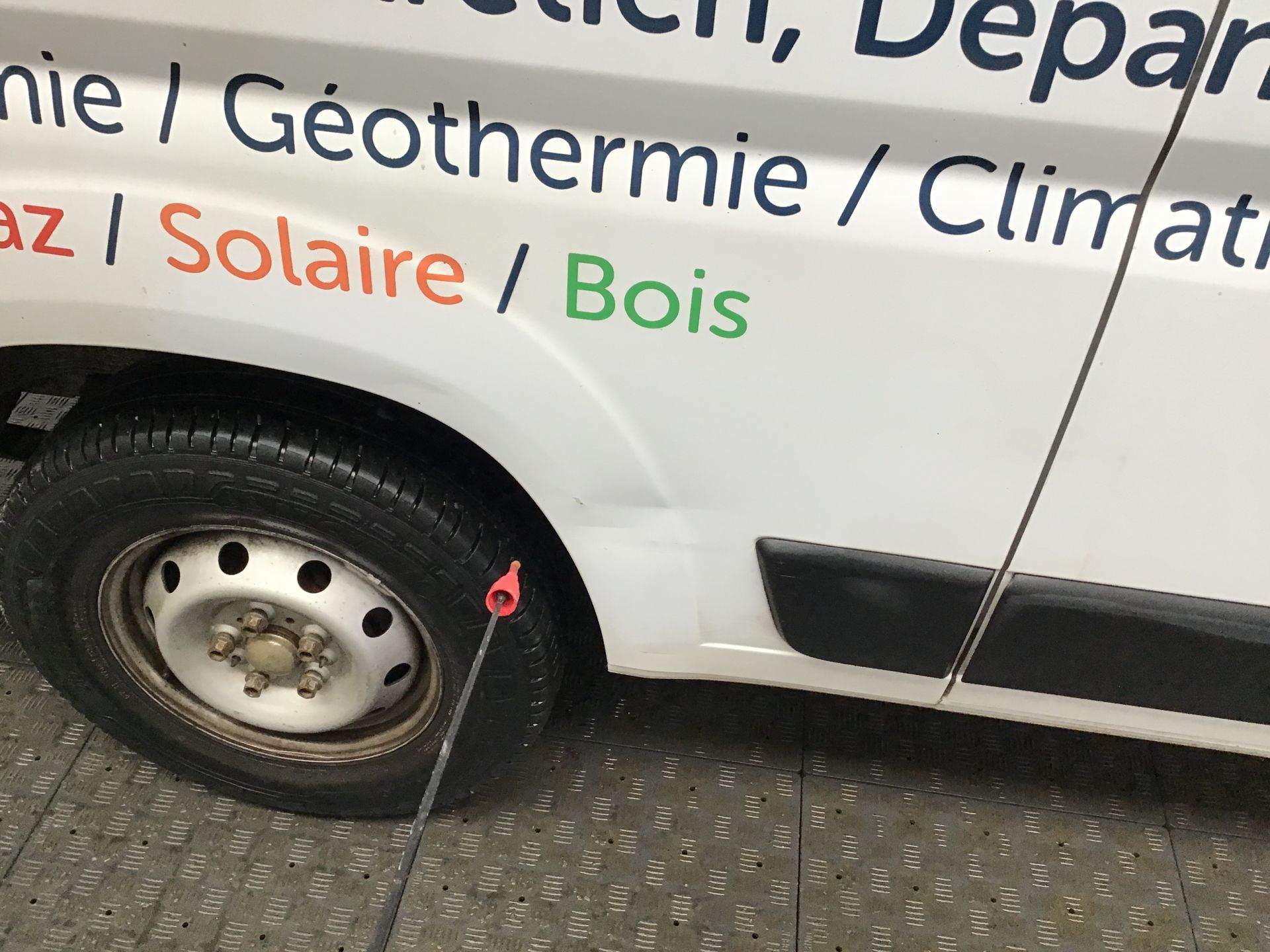 Aile arrière droite