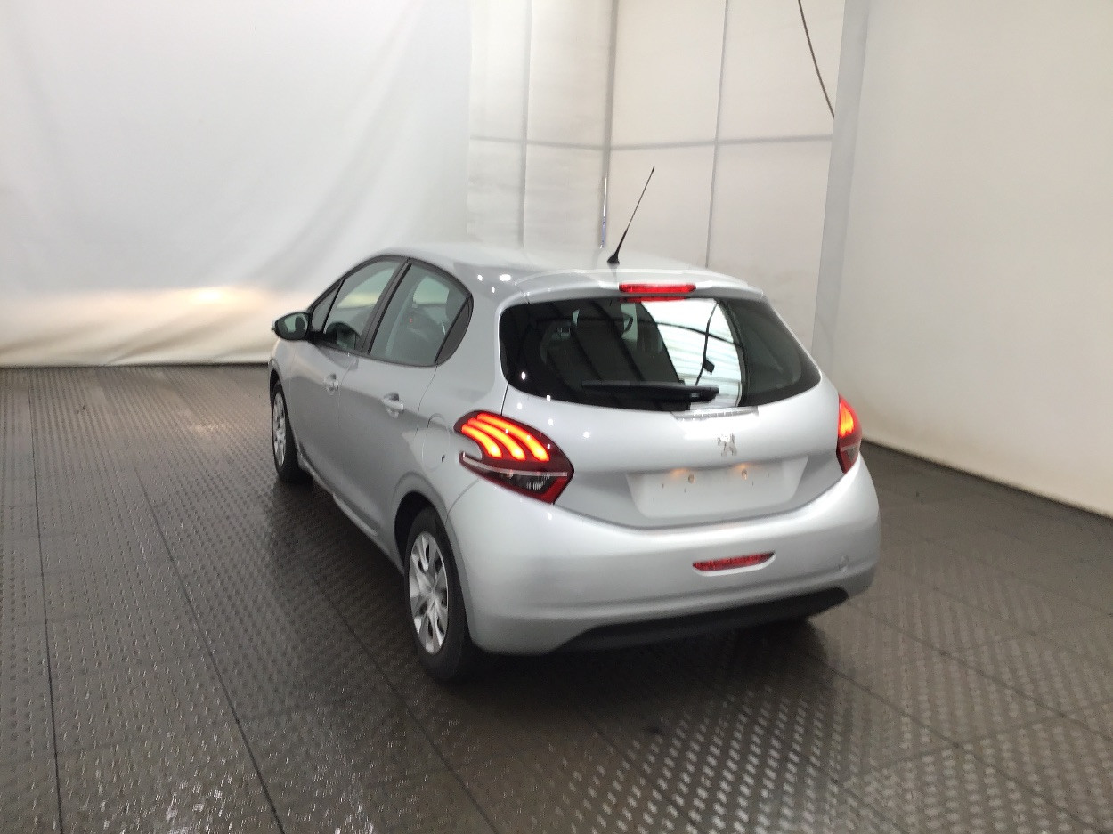 Peugeot 208 1.2