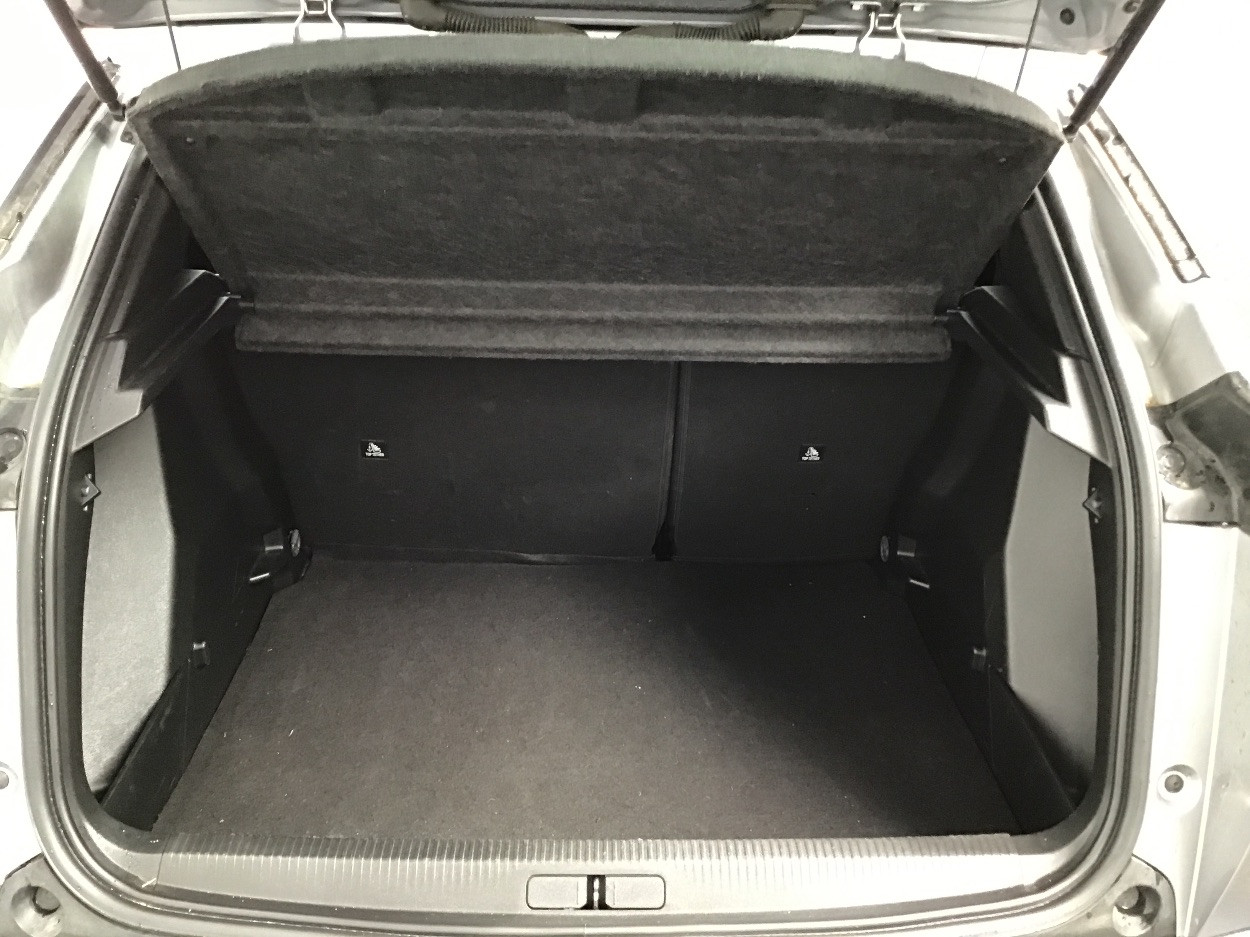Peugeot 2008 1.2 PureTech 100
